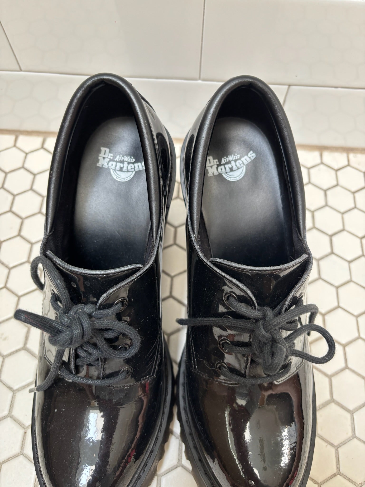 Dr. Martens Black Patent Leather Platform Heel Oxford — Size 8.5