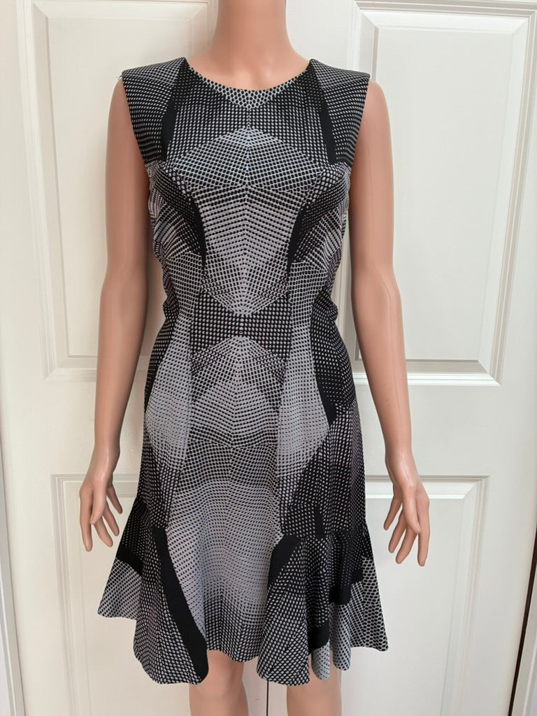 Diane von Furstenberg DVF Optical Illusion Jacquard Dress | Black & White | Ruffle Hem | Size 10