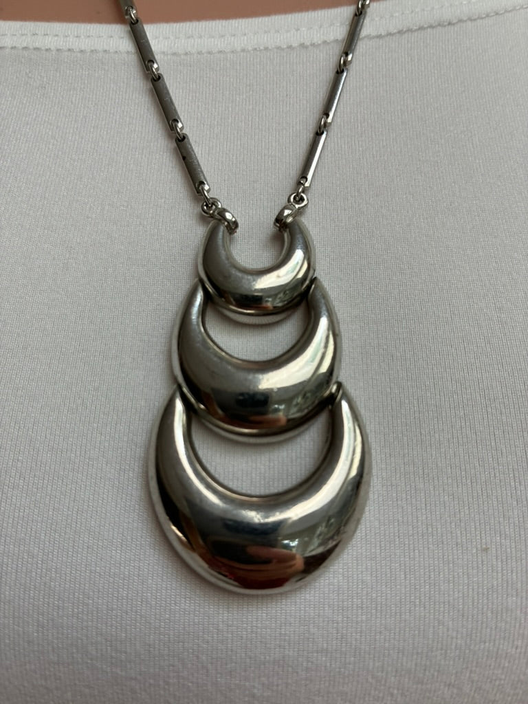 Trifari Vintage Silver-Tone Graduating Crescent Moon Pendant Necklace on Bar & Link Chain