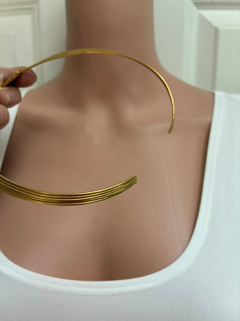 Vintage Gold-Tone Multi-Wire Collar Necklace with Black Enamel Pendant