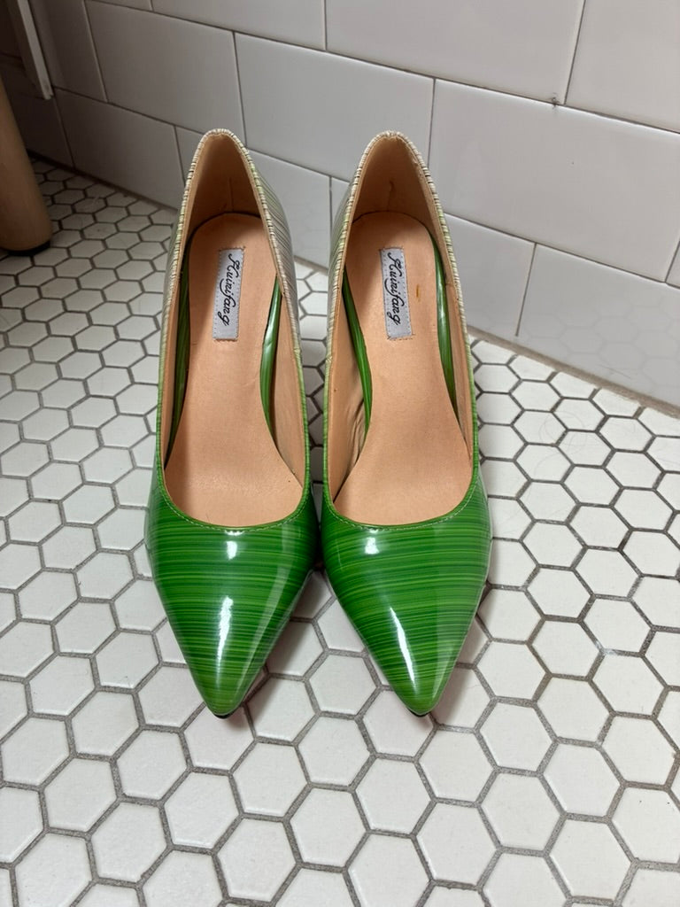 Green to Gold Ombré Stiletto Pumps | Red Sole | Pointed Toe | Size 8.5