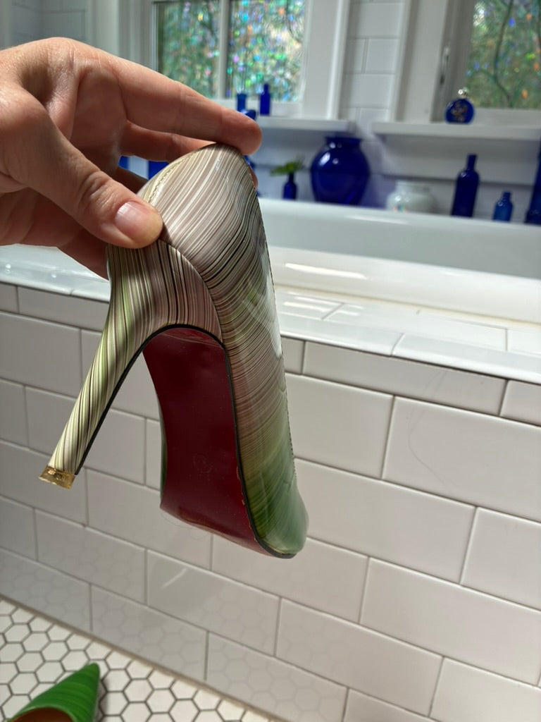 Green to Gold Ombré Stiletto Pumps | Red Sole | Pointed Toe | Size 8.5