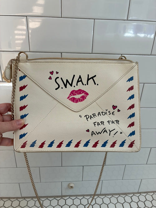Betsey Johnson S.W.A.K. Airmail Envelope Crossbody Bag | Gold Chain | Hot Pink Rose Interior