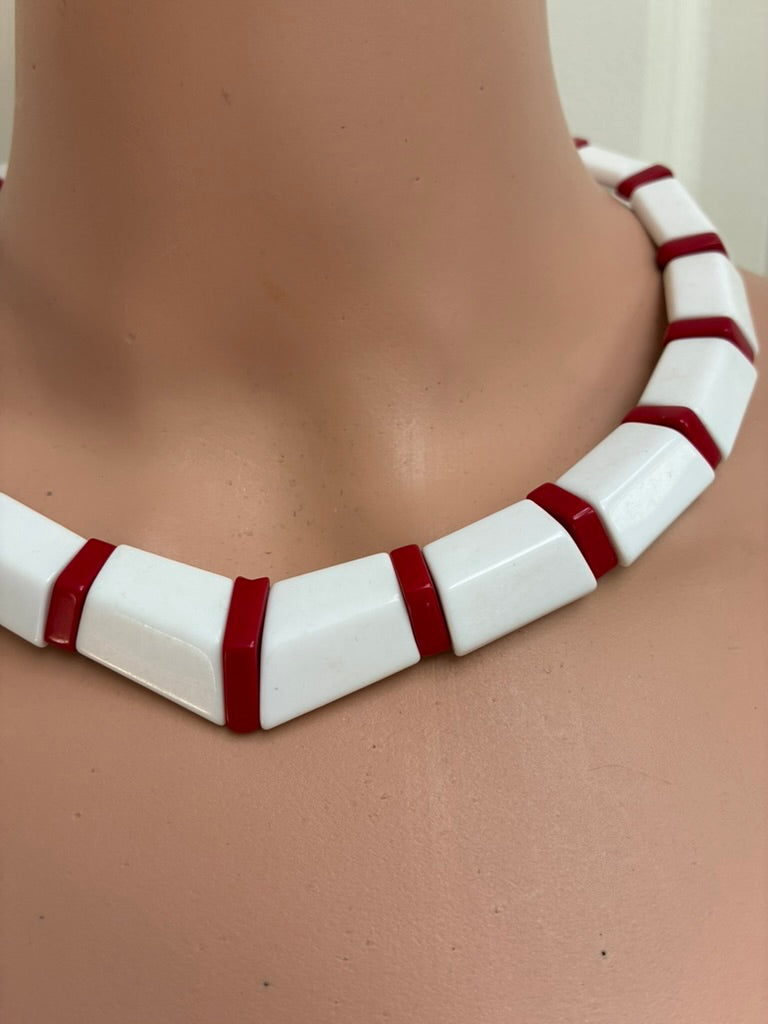 Vintage Red & White Lucite Choker Necklace with Hidden Barrel Clasp