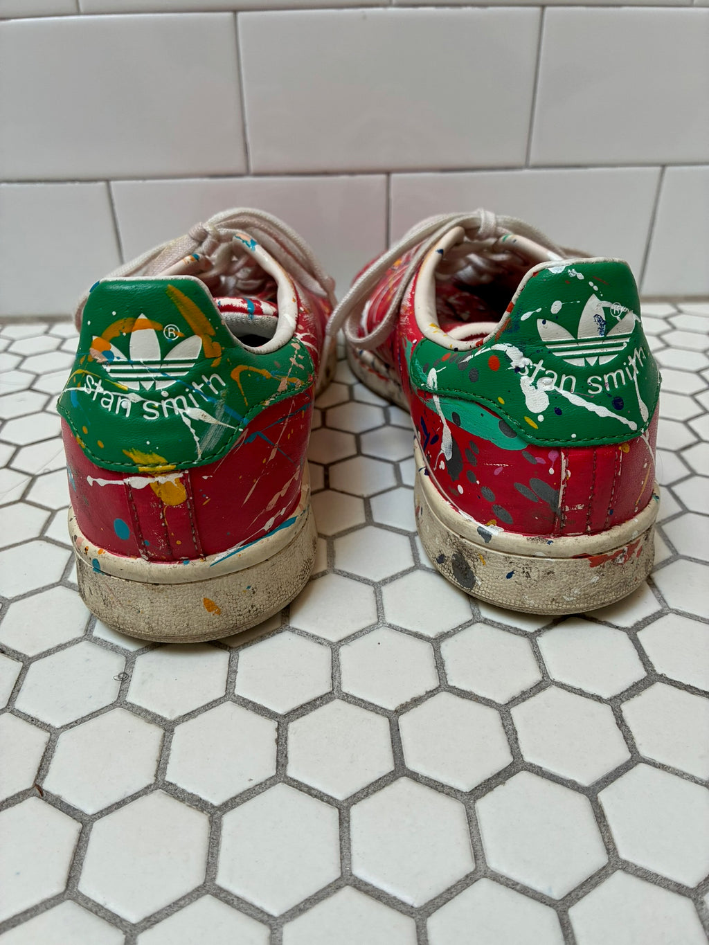 RARE Stan Smith Adidas paint splatter red shoes