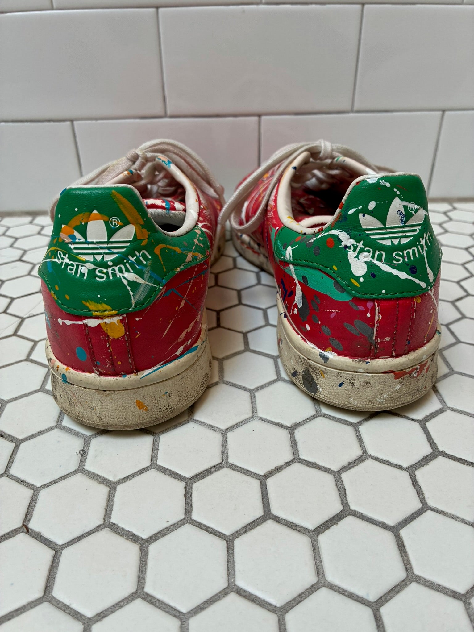 RARE Stan Smith Adidas paint splatter red shoes