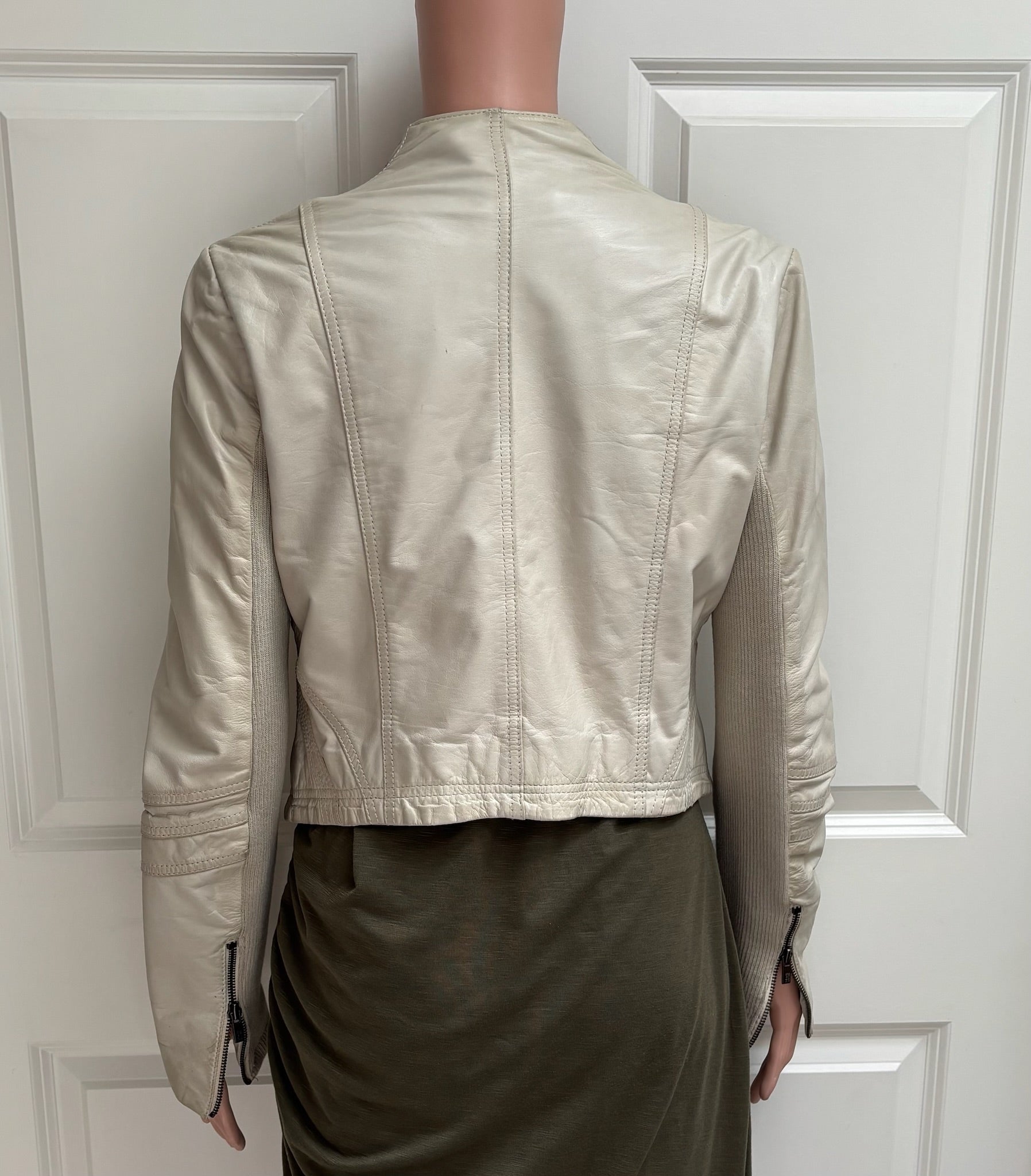 Black Rivet Cream Leather Moto Jacket — M