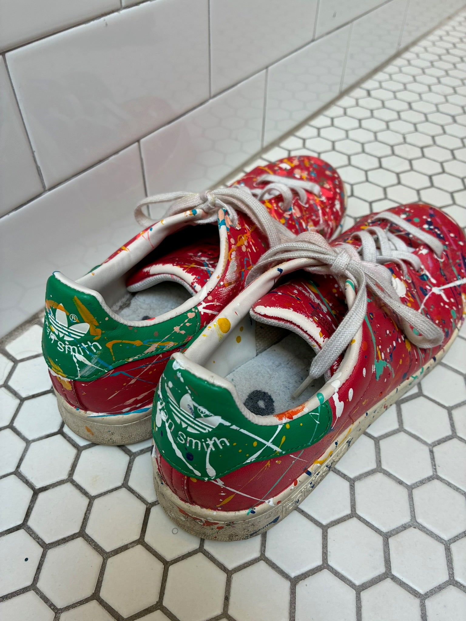 RARE Stan Smith Adidas paint splatter red shoes