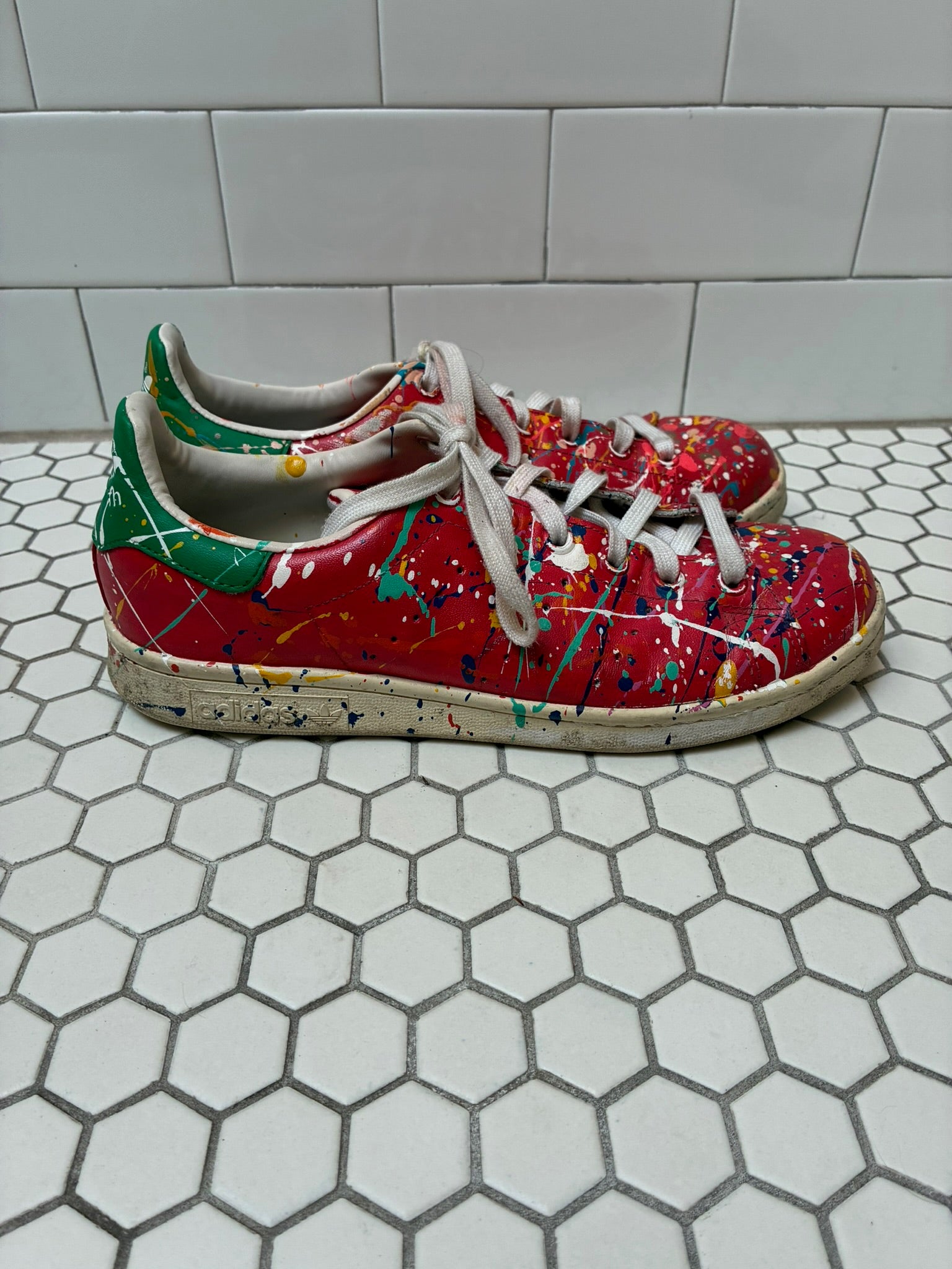 RARE Stan Smith Adidas paint splatter red shoes