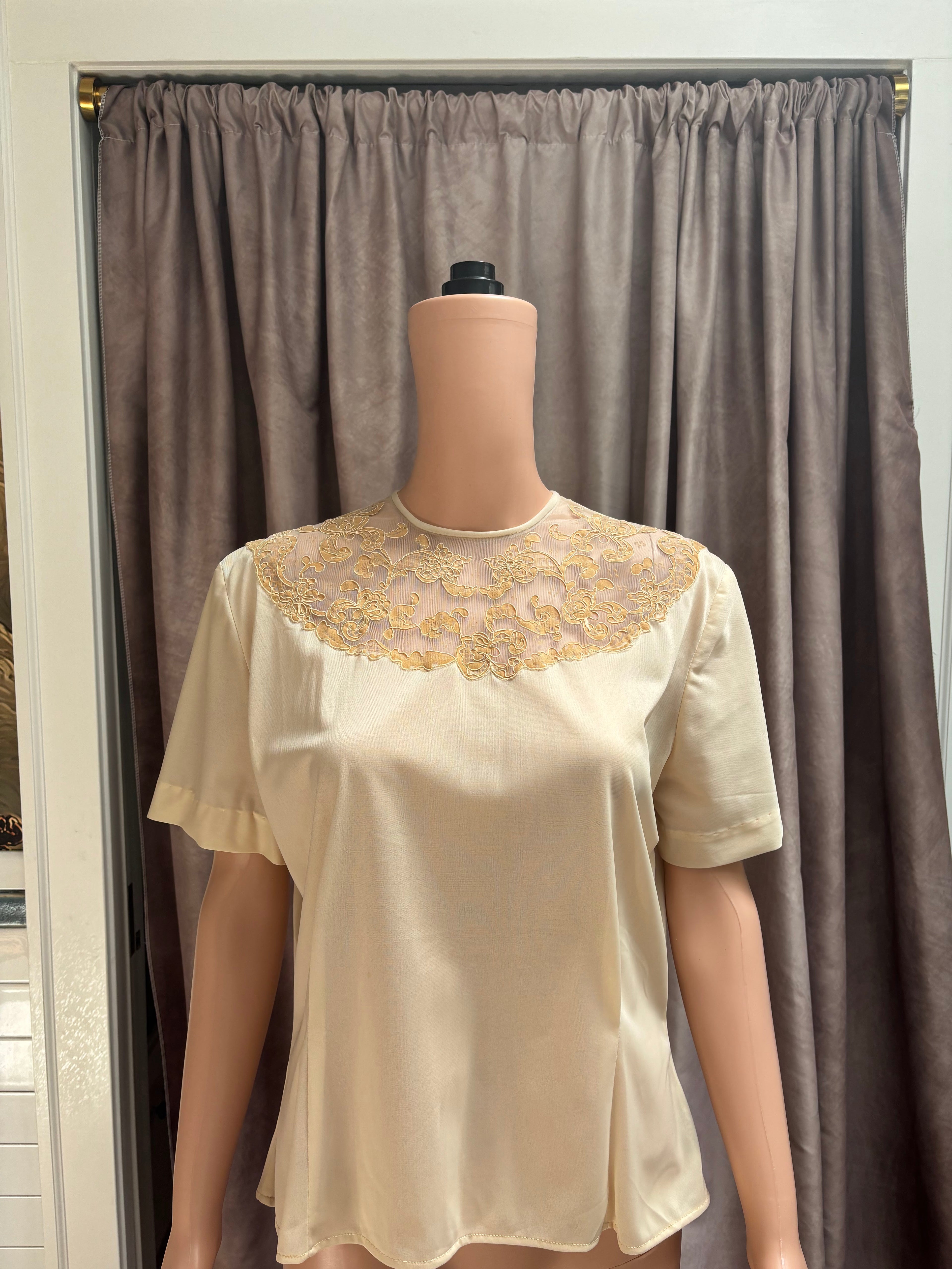 Vintage 1970s Cream Silk Polyblend Lace Detail Blouse | Back Button | Short Sleeve