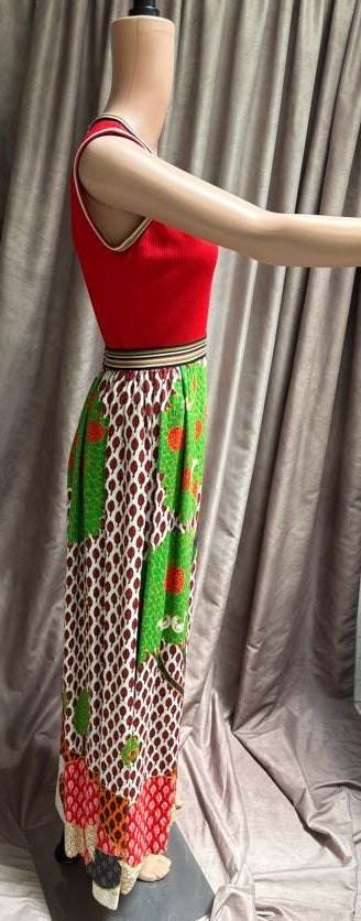 Red Sleeveless and Printed Skirt Dress | Matching Shawl |Vintage 70s