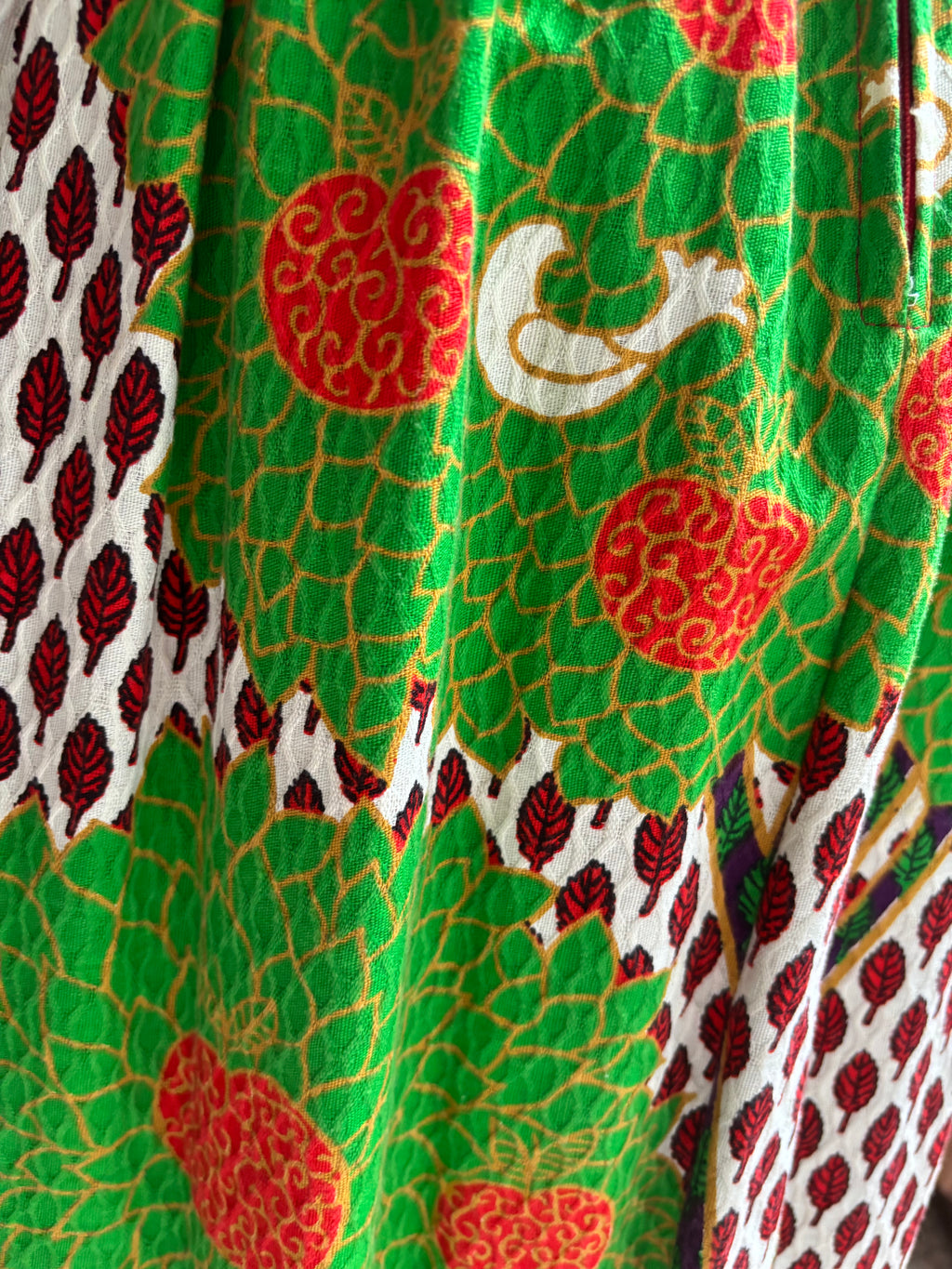Red Sleeveless and Printed Skirt Dress | Matching Shawl |Vintage 70s