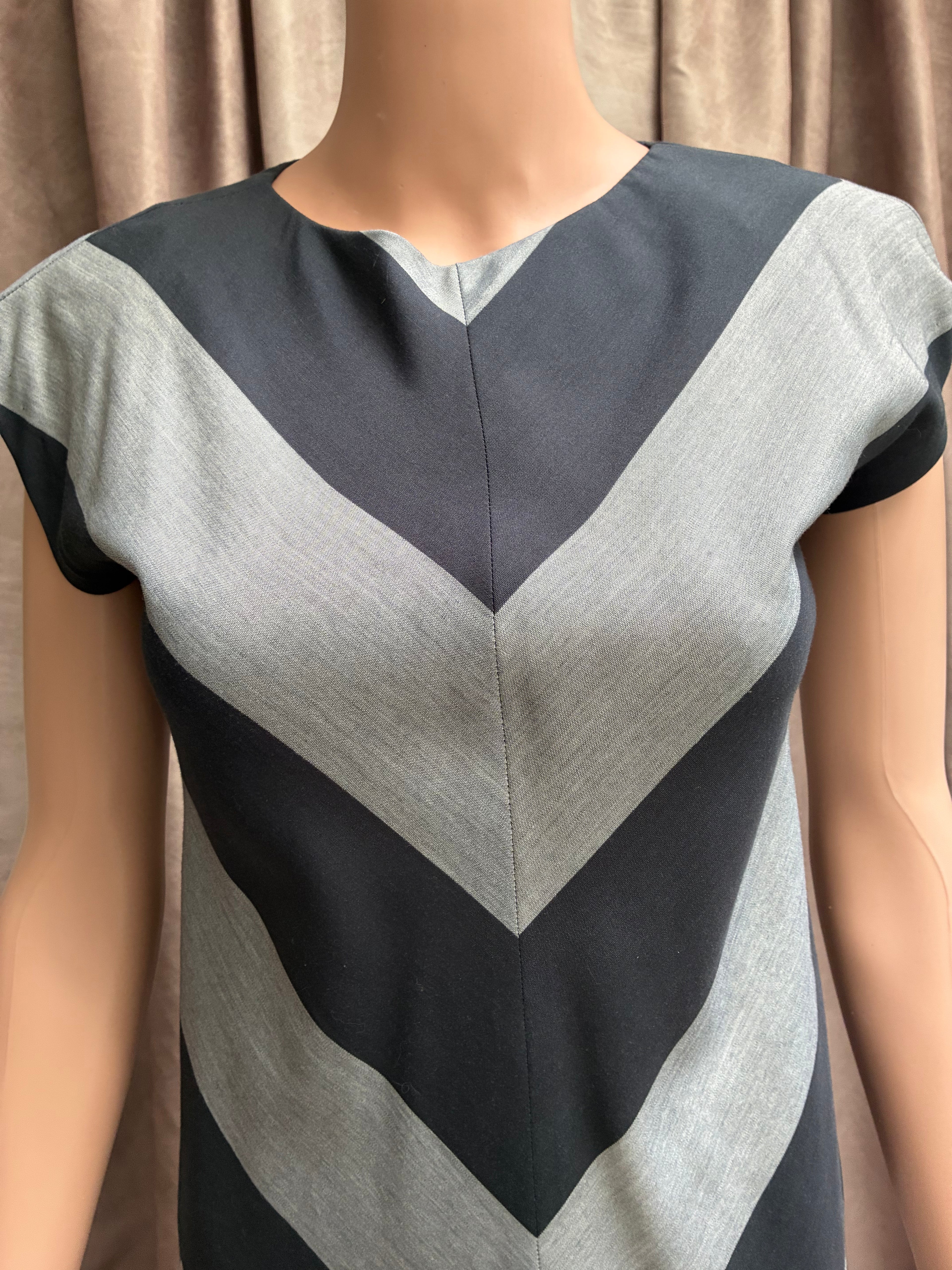 Vintage Chevron Colorblock Shift Dress | Navy & Ice Blue