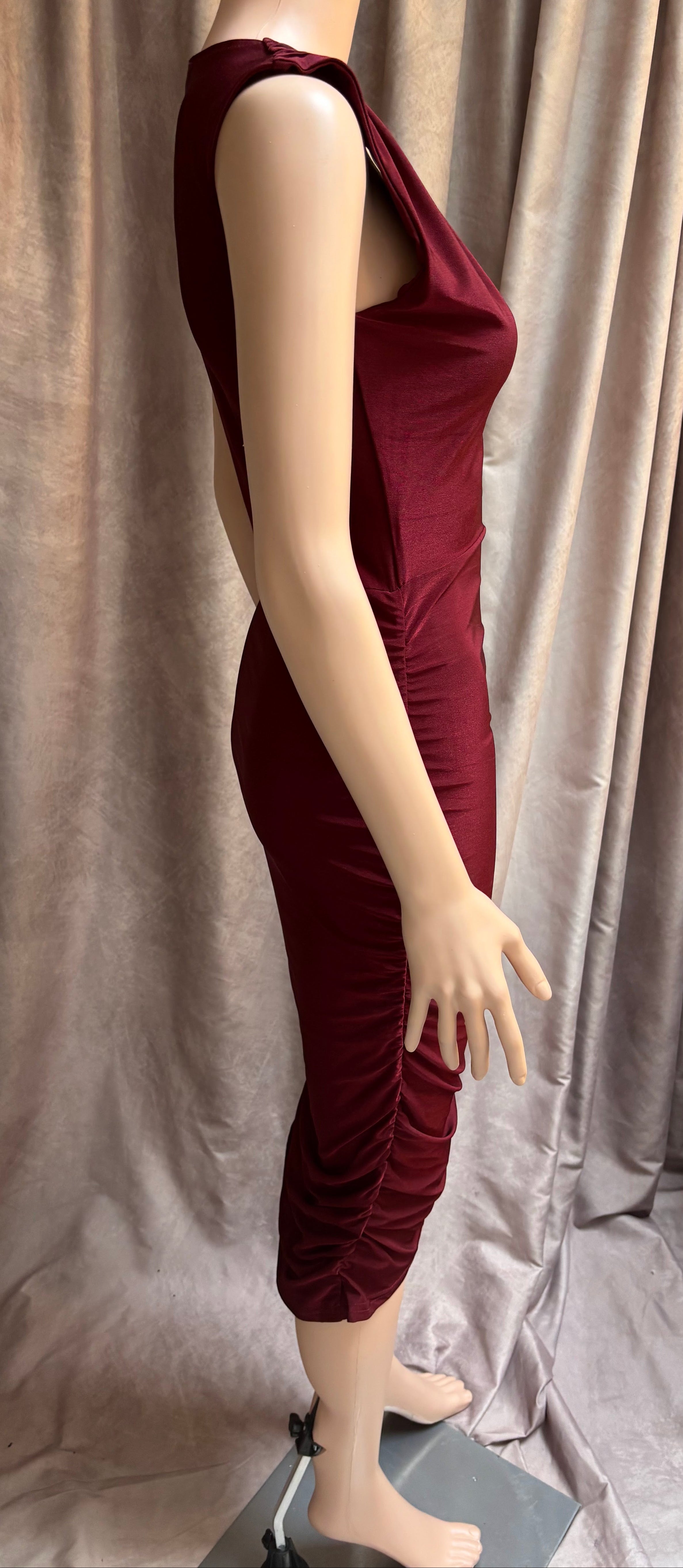 Missguided Burgundy Deep V Ruched Bodycon Midi Dress