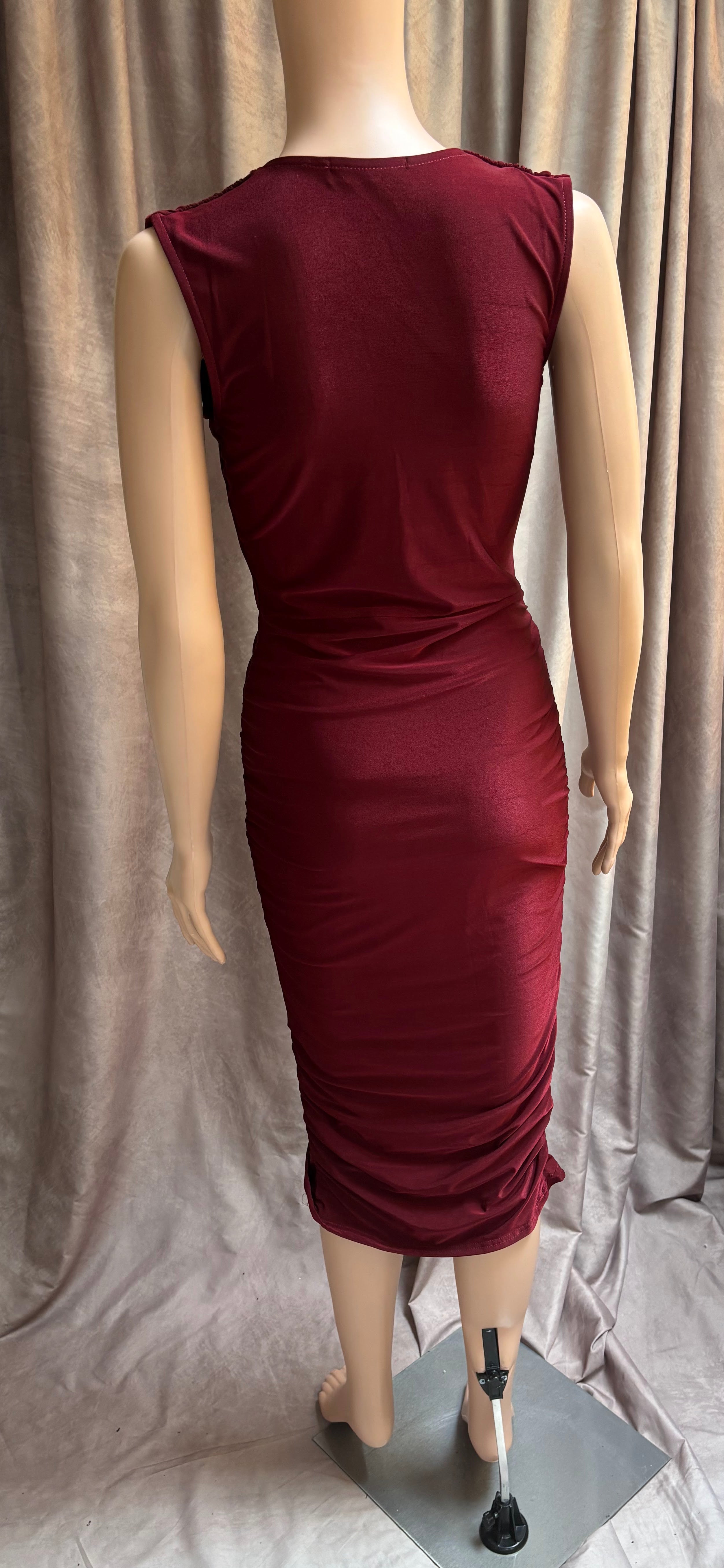 Missguided Burgundy Deep V Ruched Bodycon Midi Dress