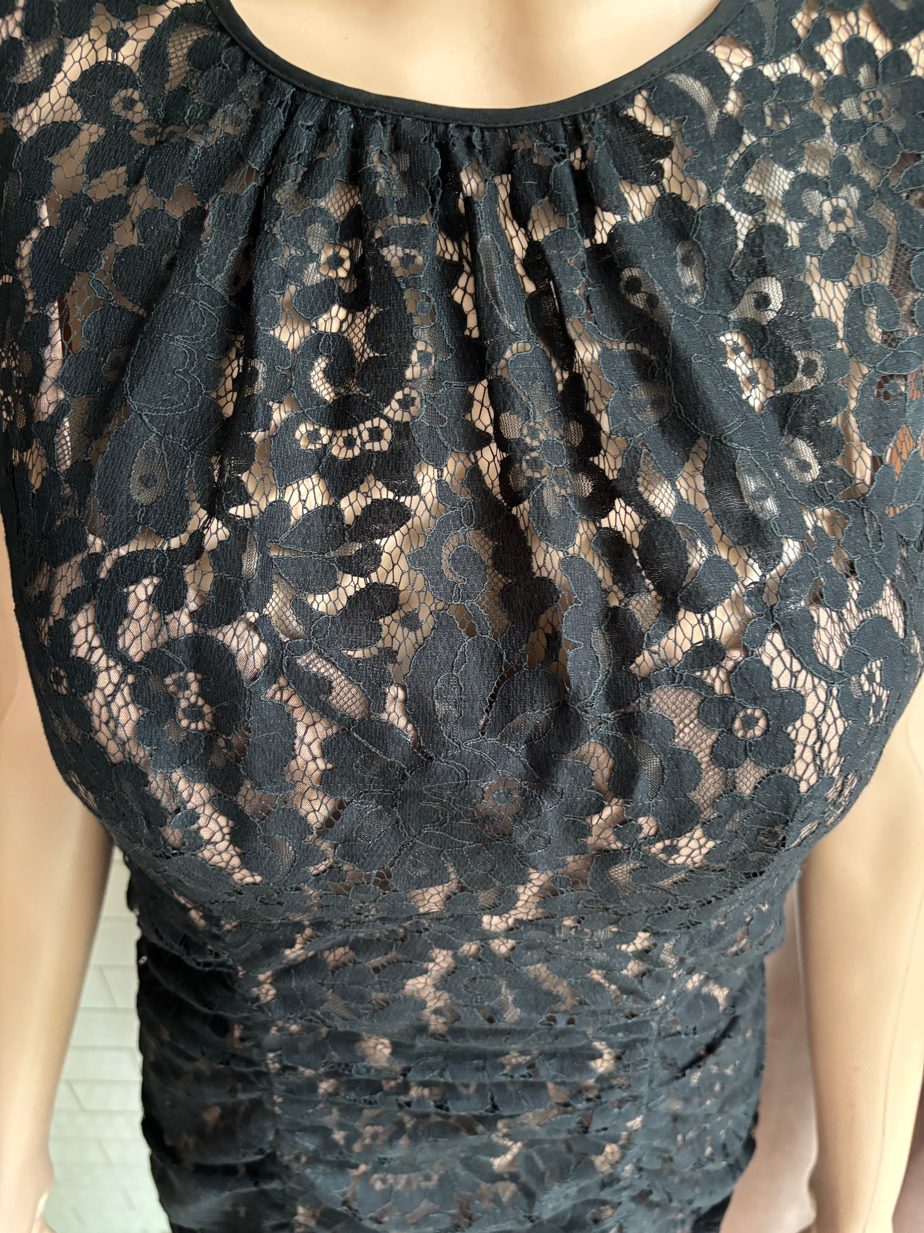 Black Lace Bodycon Cocktail Dress
