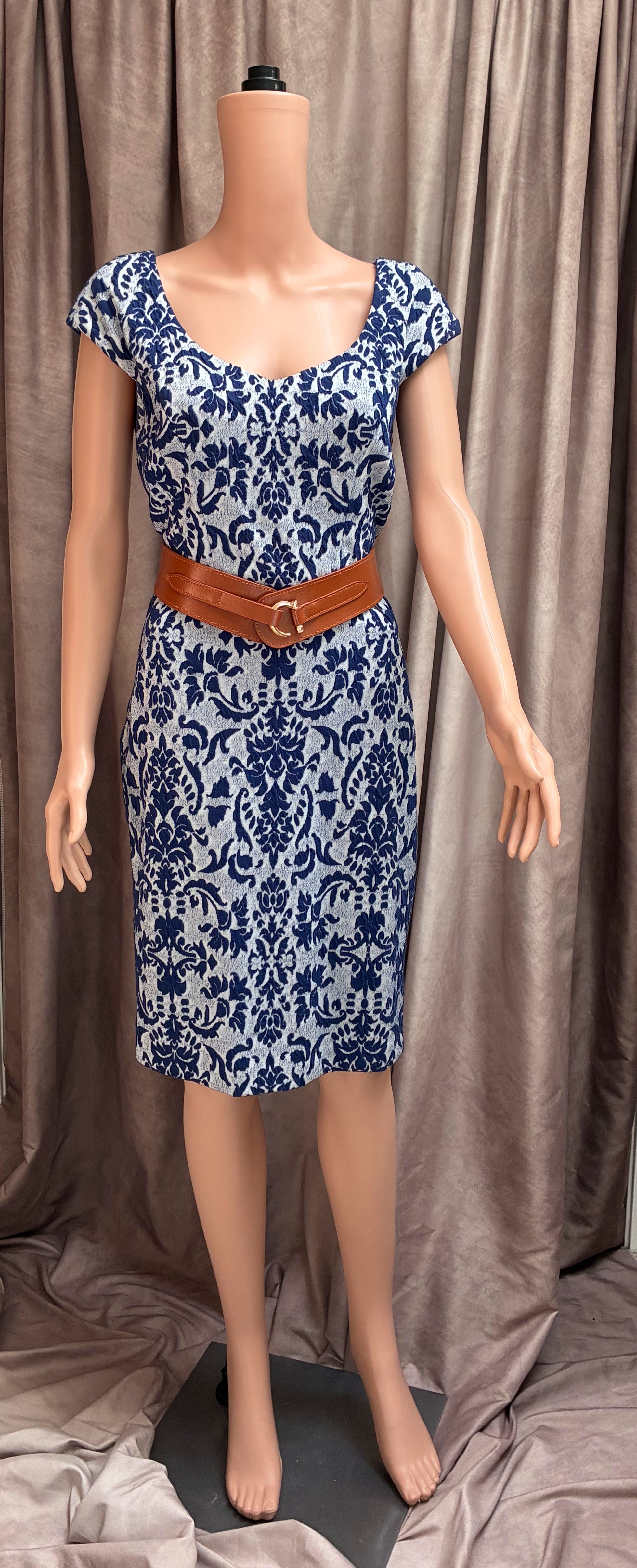 Vintage Julia Jordan Delft Blue & White Porcelain Print Bodycon Dress | Sizes 8–12