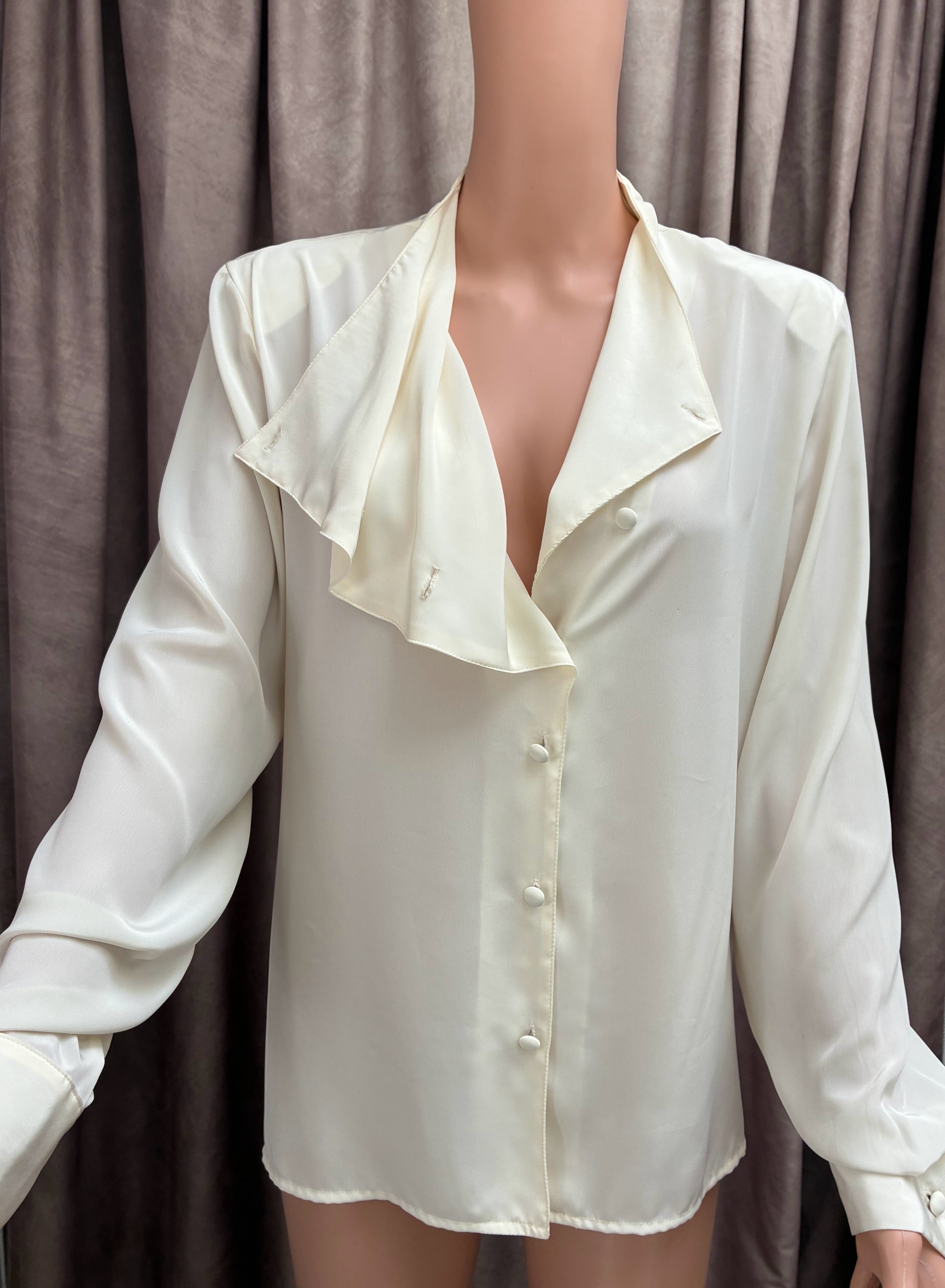Vintage 1980s Cream Polyester Secretary Blouse | Sharon Stone Energy | White Cloth Buttons
