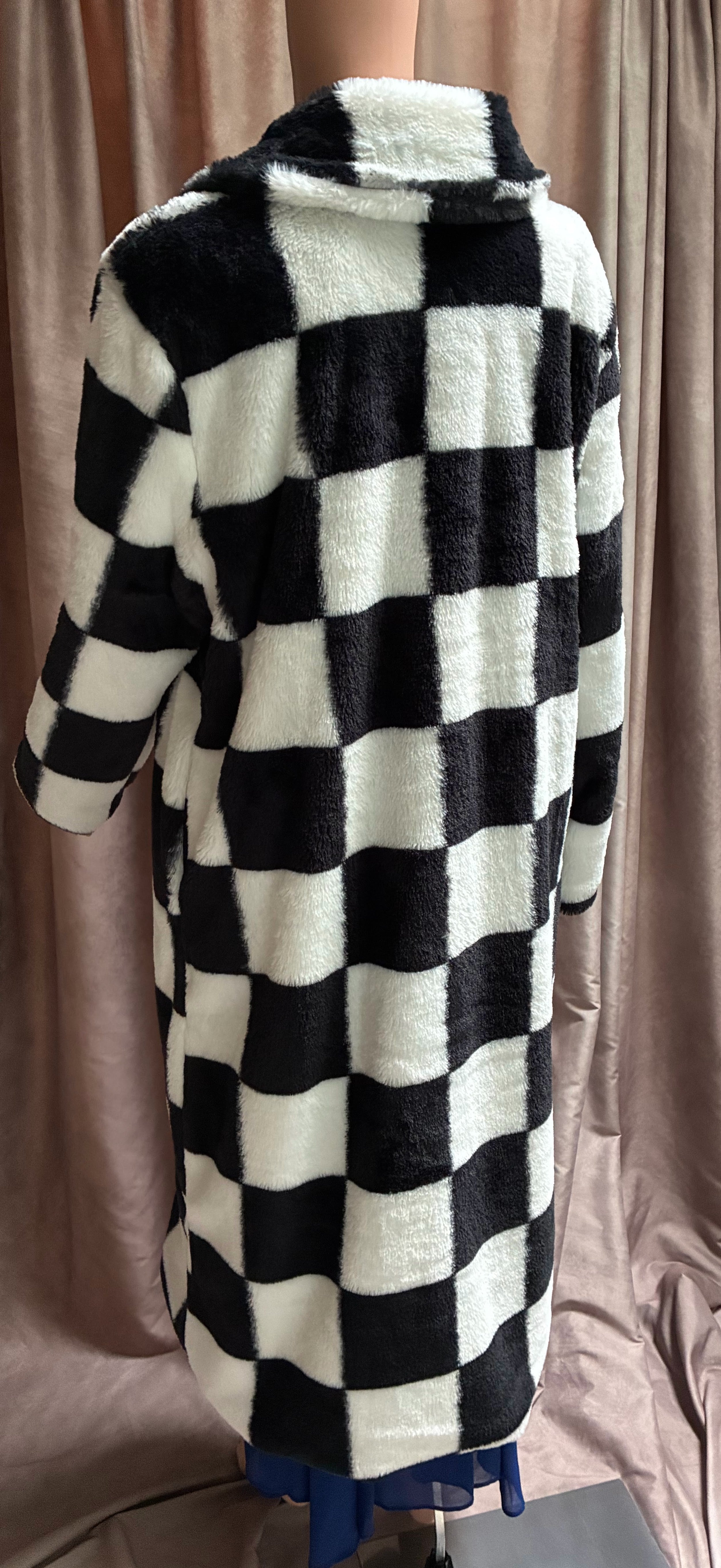 Black & White Checkerboard Faux Fur Coat — Size XL